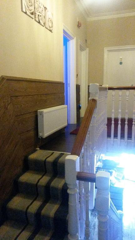 The Crystal Lodge Hotel Croydon Dış mekan fotoğraf