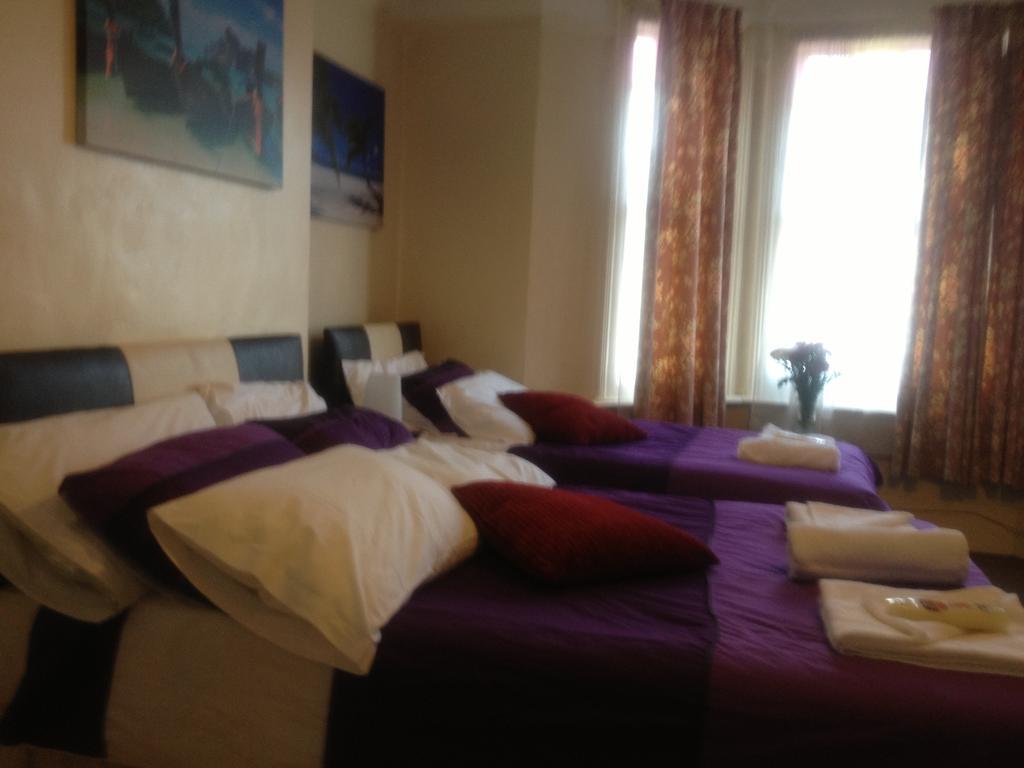 The Crystal Lodge Hotel Croydon Dış mekan fotoğraf