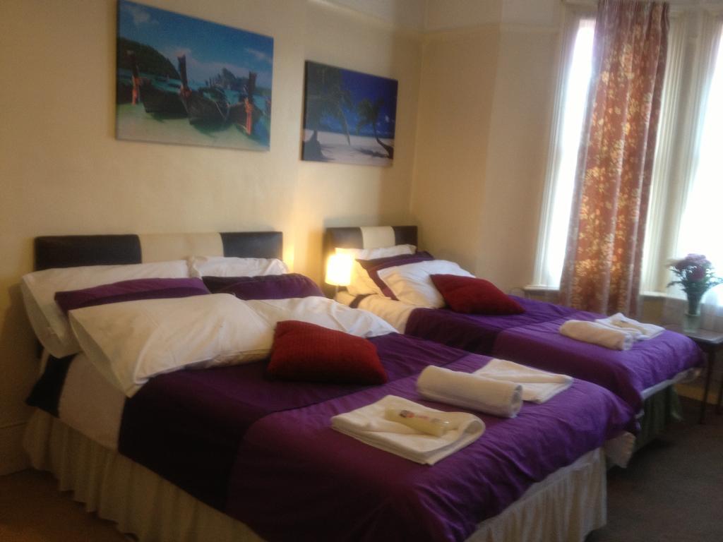 The Crystal Lodge Hotel Croydon Dış mekan fotoğraf
