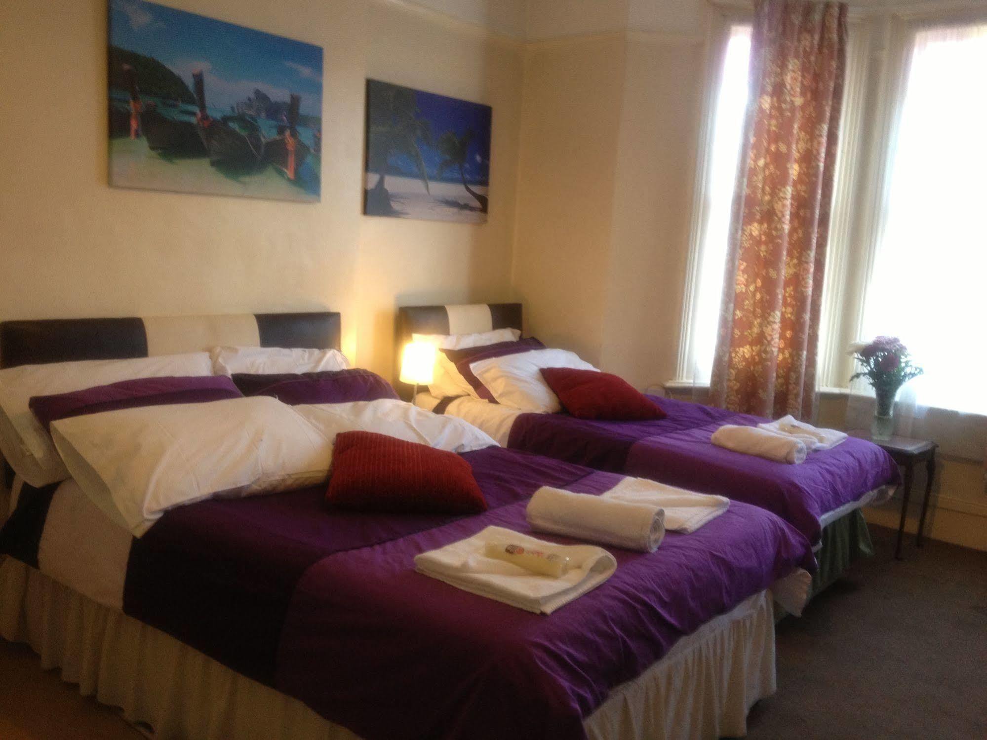The Crystal Lodge Hotel Croydon Dış mekan fotoğraf