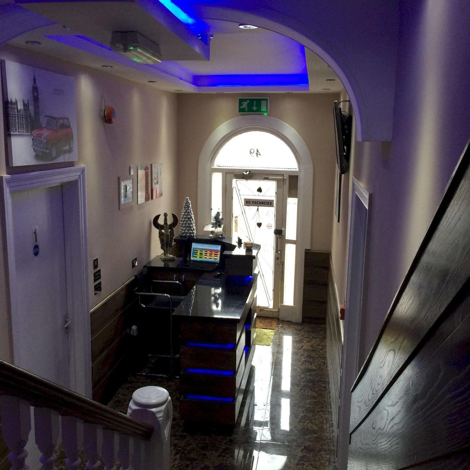 The Crystal Lodge Hotel Croydon Dış mekan fotoğraf